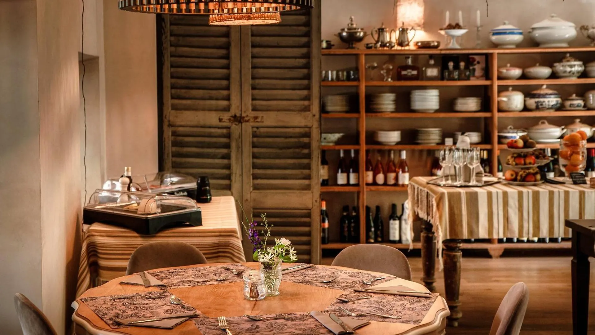 Dandelion Como Suites & Park Villa Guardia Hotel