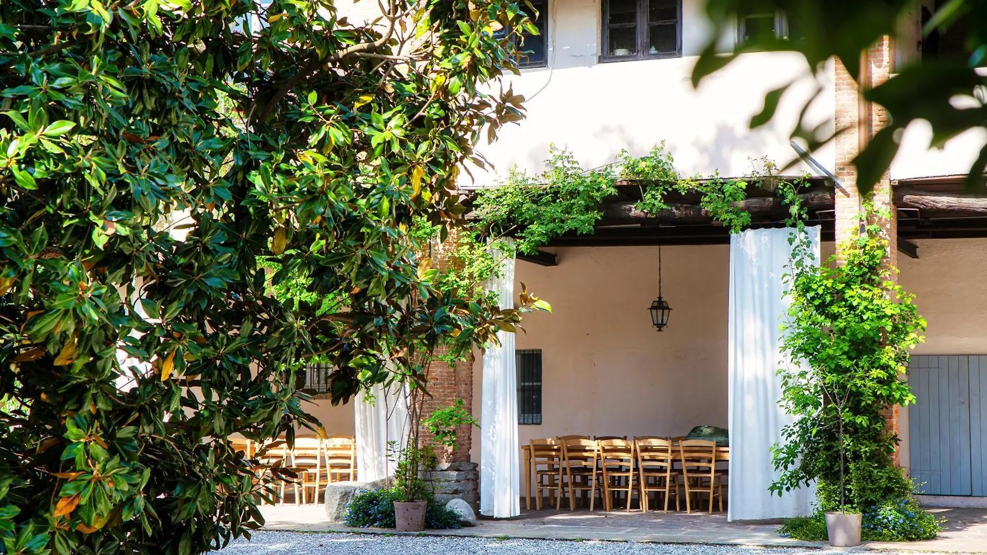 Dandelion Como Suites & Park Villa Guardia Hotel